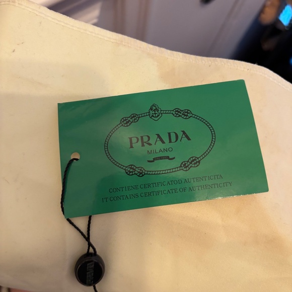 Prada BONNIE Burgundy Glossy Oil Wax Leather Medium - Picture 7 of 15